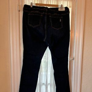 Slink Straight Leg Mid Rise Jeans Size 16